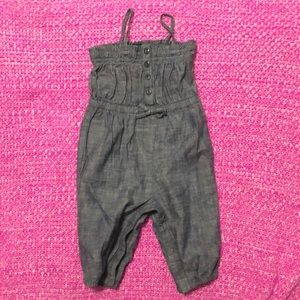 Baby gap 6-12 m  jean jumpsuit